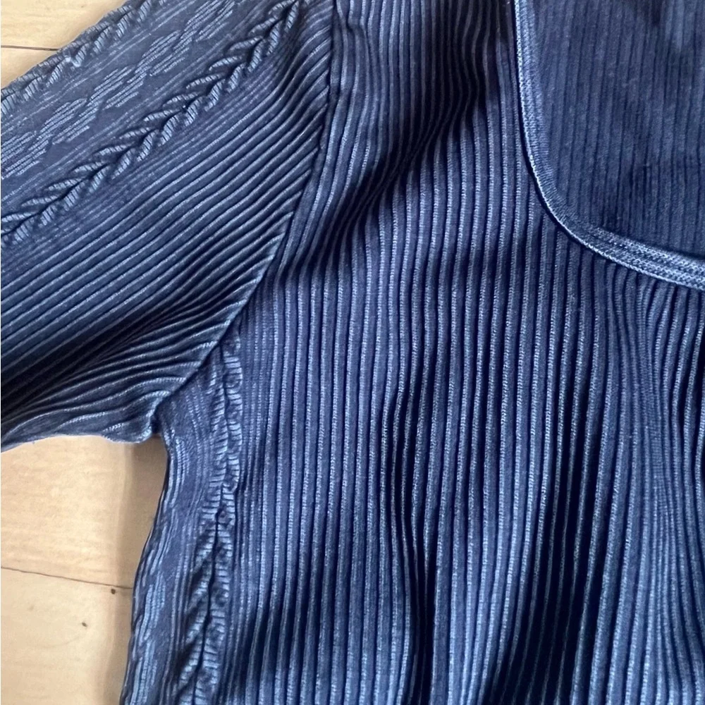 Offline by Aerie Seamless Cable Square Neck Top - Picture 3 of 5